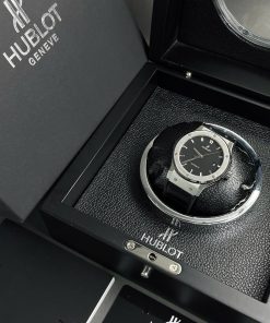 Đồng hồ nam Hublot Classic Fushion Replica cao cấp Mặt đen Niềng thép 42/38mm