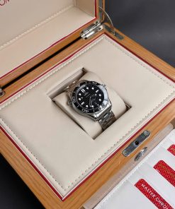 Đồng hồ nam Omega Seamaster Replica cao cấp Mặt đen 42mm