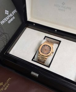 Đồng hồ nam Patek Philippe Nautilus 5711 Replica cao cấp mặt nâu mạ vàng 18k 42mm