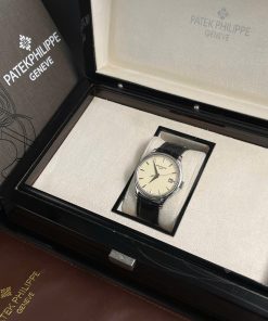 Đồng hồ nam Patek Philippe Calatrava 5227 Replica cao cấp Mặt trắng ngà 39mm